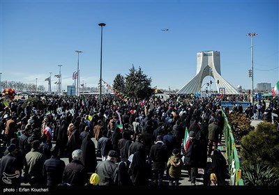 راهپیمایی 22 بهمن در تهران (4)