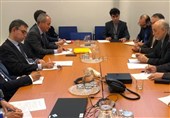 دیدار صالحی با رئیس سازمان انرژی اتمی فرانسه