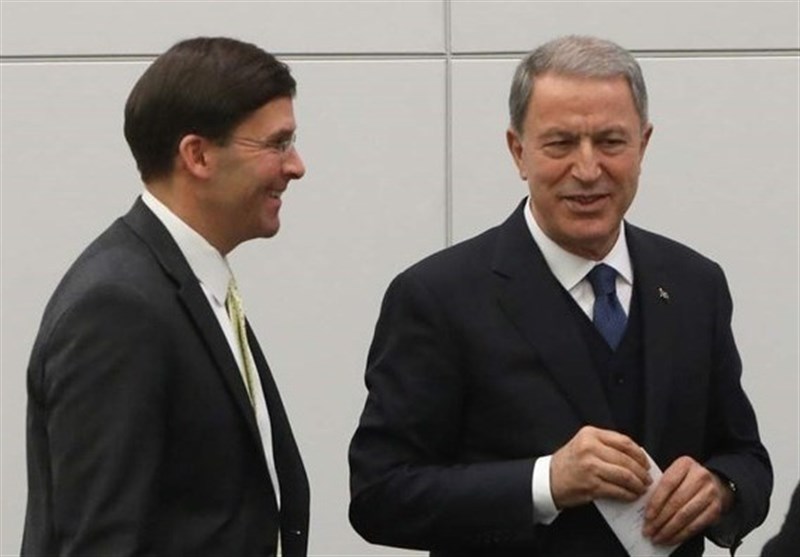 دیدار وزرای دفاع ترکیه و آمریکا در حاشیه نشست ناتو