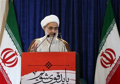 امام جمعه قزوین: جهش تولید نسخه داخلی مقابله با تحریم اقتصادی است