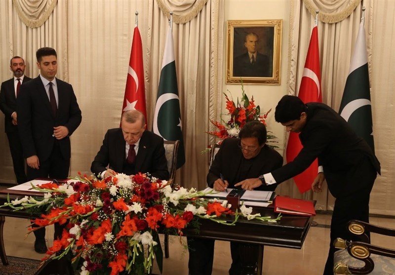 پاکستان و ترکیه 13 تفاهم‌نامه همکاری امضا کردند