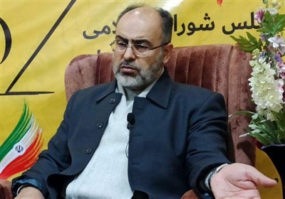 کاندیدای نمایندگی مجلس در خرمآباد: باید مقاومت در عرصه اقتصادی را تمرین کنیم