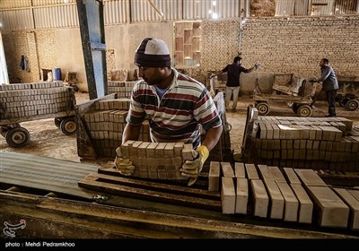 راه اندازی کارخانه آجر سازی در شهرستان کارون