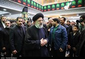 ورود حجت‌الاسلام سیدابراهیم رئیسی رئیس قوه قضائیه‌ به محل دیدار با خانواده‌های جانباختگان تشییع پیکر شهید قاسم سلیمانی در کرمان