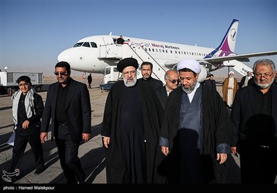 ورود حجت‌الاسلام سید‌ ابراهیم رئیسی رئیس قوه قضائیه به فرودگاه کرمان