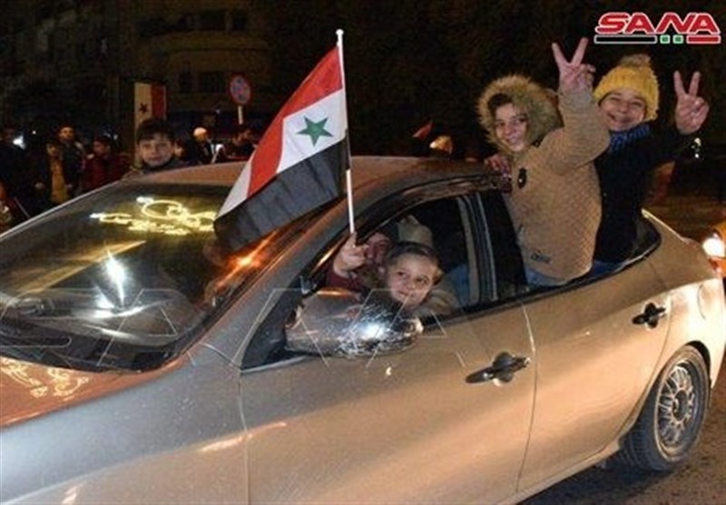 Syrian Residents Celebrate as Aleppo City Fully Cleared of Terrorists (+Video)