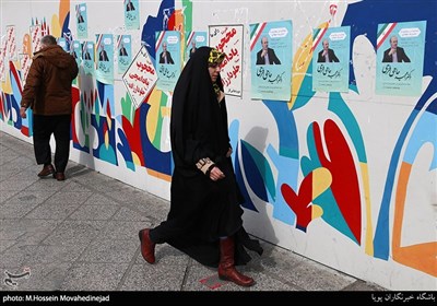 الدعاية الانتخابية لمرشحي الانتخابات البرلمانية الايرانية