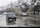 برف و باران در جاده‌های 9 استان