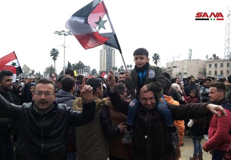 Syrian people celebrate army victories in Aleppo’s central square