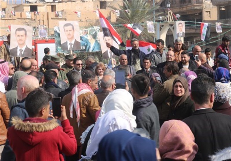 Syrian people celebrate army victories in Deir Ezzor