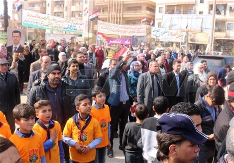 Syrian people celebrate army victories in Deir Ezzor