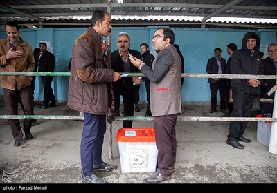توزیع صندوق های رای در کرمانشاه