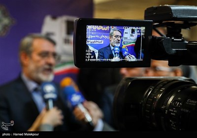 عبدالرضا رحمانی فضلی وزیر کشور در جمع خبرنگاران - ستاد انتخابات کشور