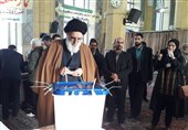 انتخابات ایران| نماینده ولی‌فقیه در استان البرز رأی خود را به صندوق انداخت‌