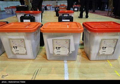 انتقال صندوقهای اخذ رای به شعب اخذ رای-همدان