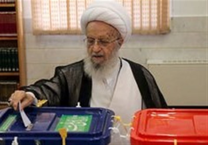 انتخابات ایران| آیت‌الله مکارم شیرازی رأی خود را به صندوق انداخت
