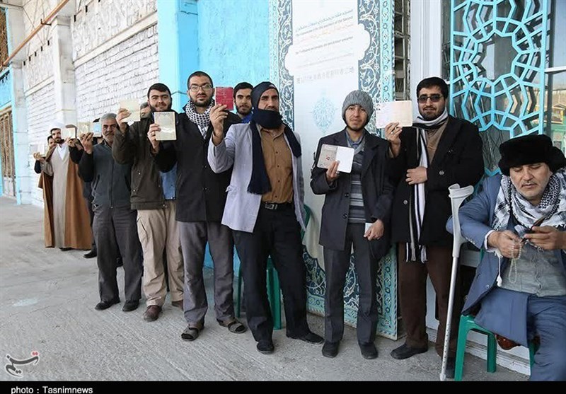 انتخابات ایران| حضور پرشور مردم ولایی دارالارشاد اردبیل در پای صندوق‌های رأی