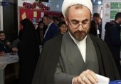 انتخابات ایران | نماینده ولی‌فقیه در استان ایلام رأی خود را به صندوق انداخت‌