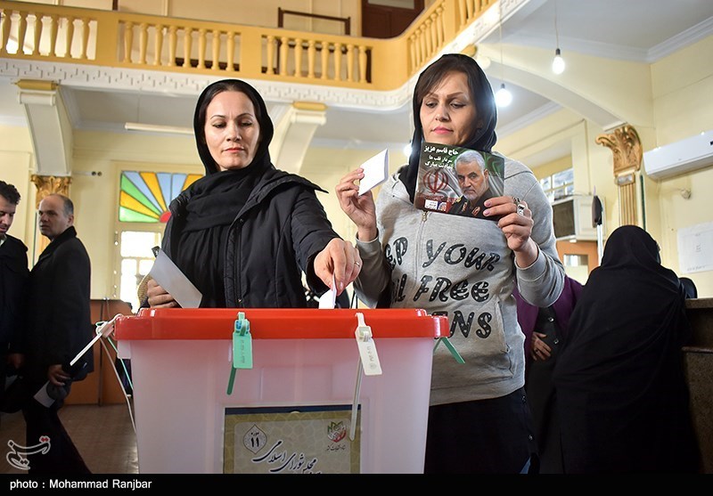 women voting in Gilan