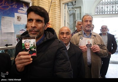 صندوق اخذ رای در مسجد لرزاده