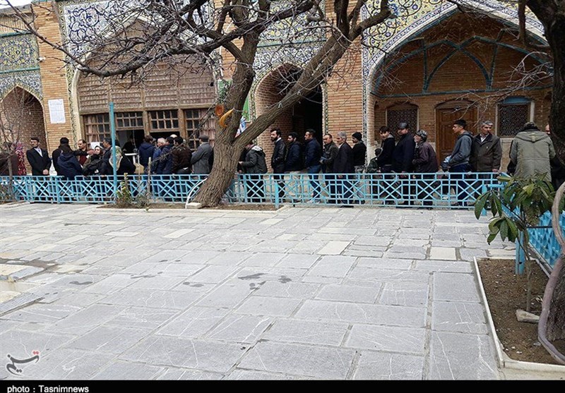 انتخابات ایران|صف‌های طولانی اخذ رأی در استان کردستان