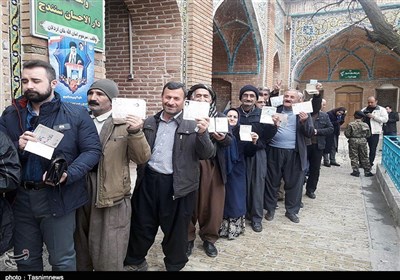  انتخابات ایران| روایت تسنیم از شکوه حضور شیعه و سنی کردستان در پای صندوق‌های رأی‌ + تصاویر 