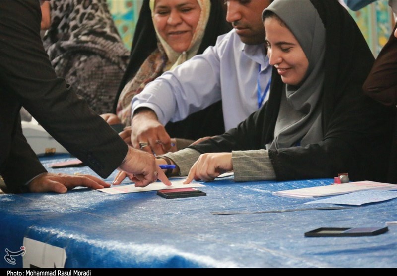 حماسه حضور مردمان خطه خلیج فارس در انتخابات 98 از دریچه دوربین تسنیم