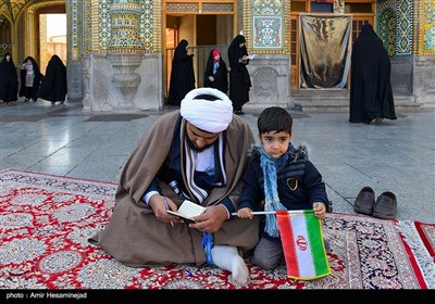 People in Qom City Cast Votes despite Threat of New Coronavirus