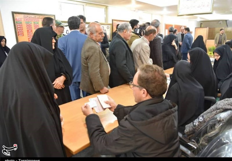 انتخابات ایران|خلق حماسه‌ای دیگر با حضور پر شور مردم شهرضا در پای صندوق‌های رأی