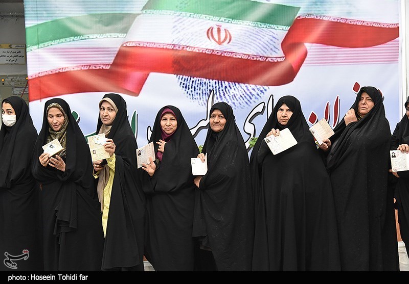 A group of women wait to vote in Birjand