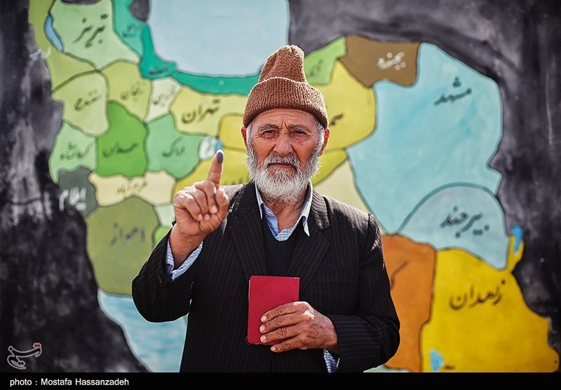 A man voted in Golestan Province 
