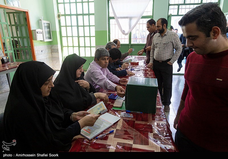انتخابات ایران|تمدید مهلت رأی‌گیری در برخی از حوزه‌های انتخابیه لرستان؛ پایان انتخابات در 5 شهرستان‌