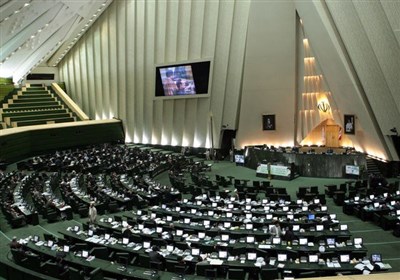  نماینده مردم اصفهان در مجلس: برای شکوفایی اقتصاد و فرهنگ فساد باید ریشه‌کن شود 