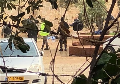 استشهاد فلسطینی على مدخل باب حطة قرب المسجد الأقصى