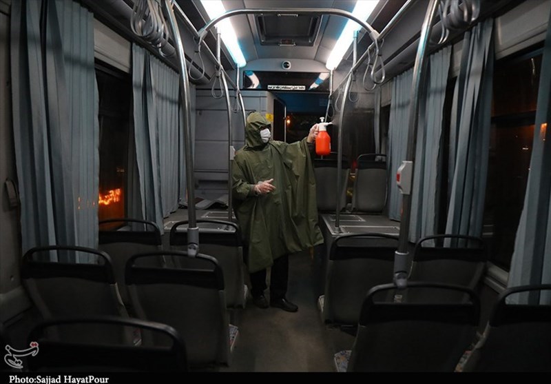 ضدعفونی ناوگان اتوبوسرانی شهر قم به روایت تصویر‌