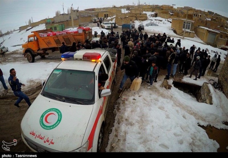آذربایجان‌غربی| اقلام نیازی برای زلزله‌زدگان قطور خوی ارسال شد‌