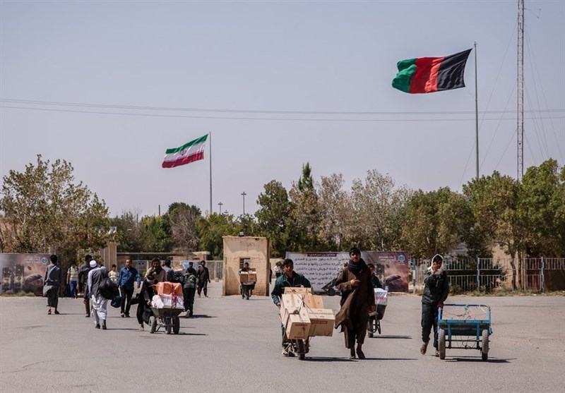 افغانستان مرزهایش را با ایران باز کرد
