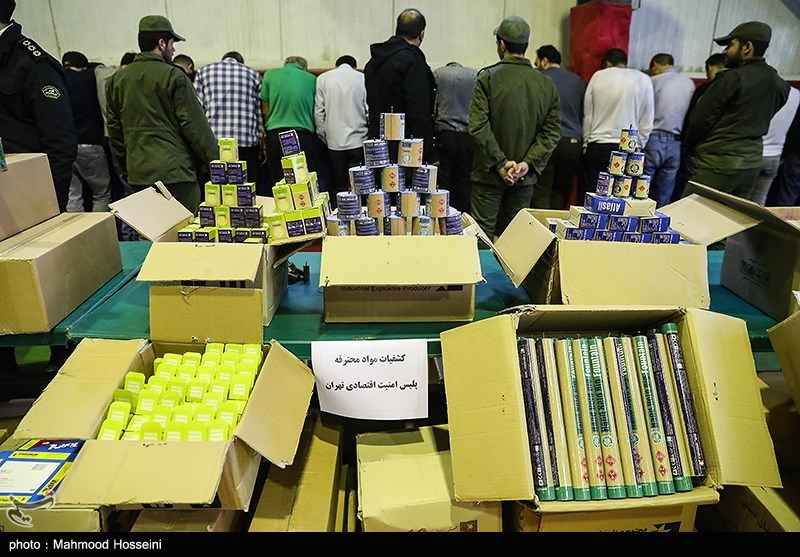 تهران| 90 هزار ماسک و 600 کارتن دستکش بهداشتی در انبارهای شهرستان ری کشف شد