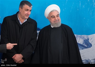 حسن روحانی رییس جمهور و محمد اسلامی در آئین افتتاح فاز یک آزادراه تهران-شمال