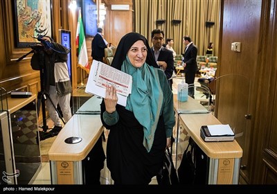 زهرا نژادبهرام در جلسه علنی شورای شهر تهران