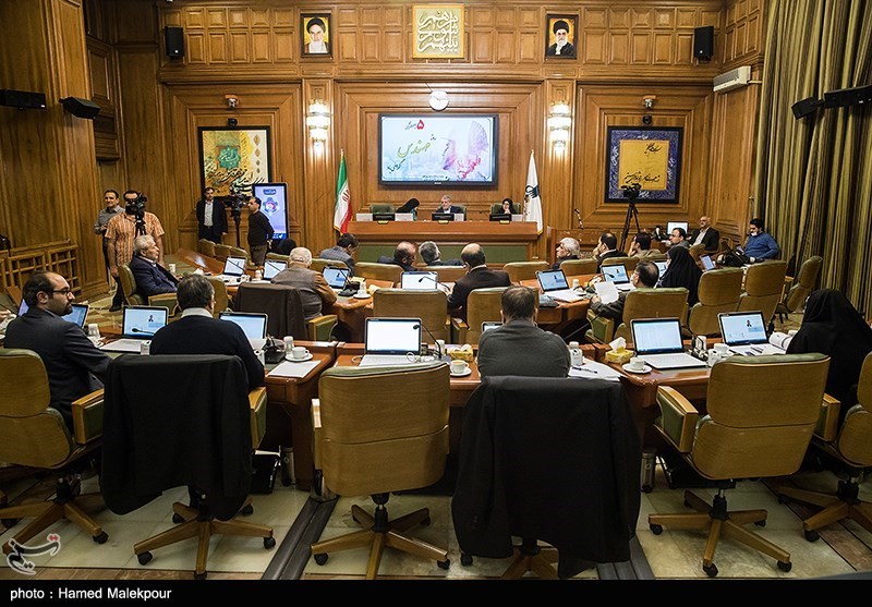 پیشنهاد شورای شهر تهران به دولت برای توقف فعالیت حمل‌ونقل عمومی