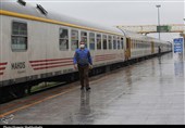 قطار شیراز به تهران برای رعایت پروتکل‌های بهداشتی با 50 درصد ظرفیت خدمات ارایه می‌کند