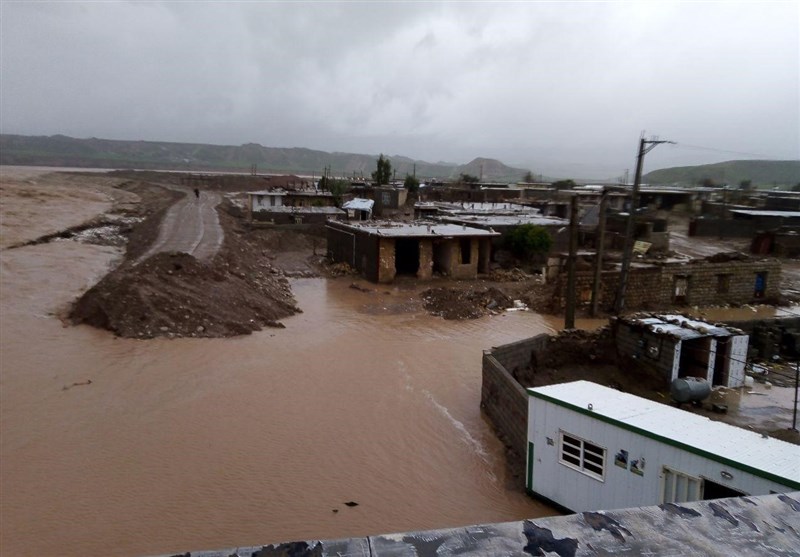 روستاهای سیل‌زده «ملاوی» و «گوه مهدی» پلدختر به روستای سراب حمام منتقل می‌شوند