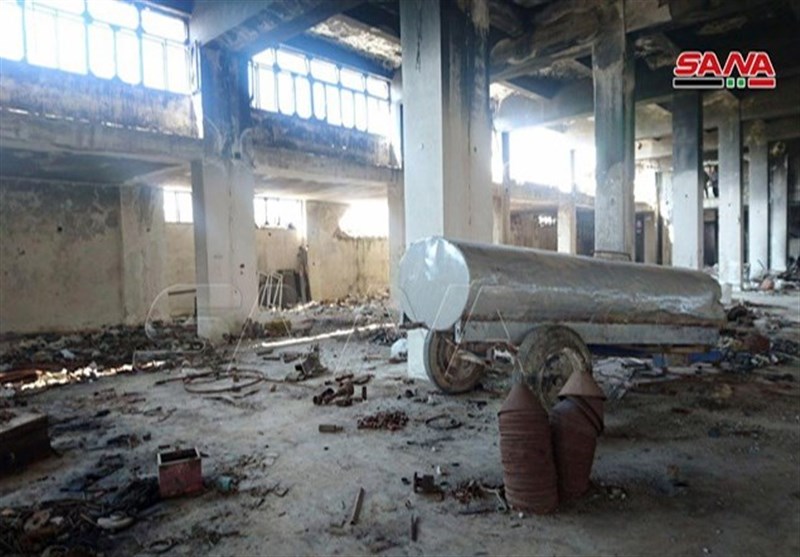 Syrian Army Discovers Terrorists’ Weapons Factory West of Aleppo