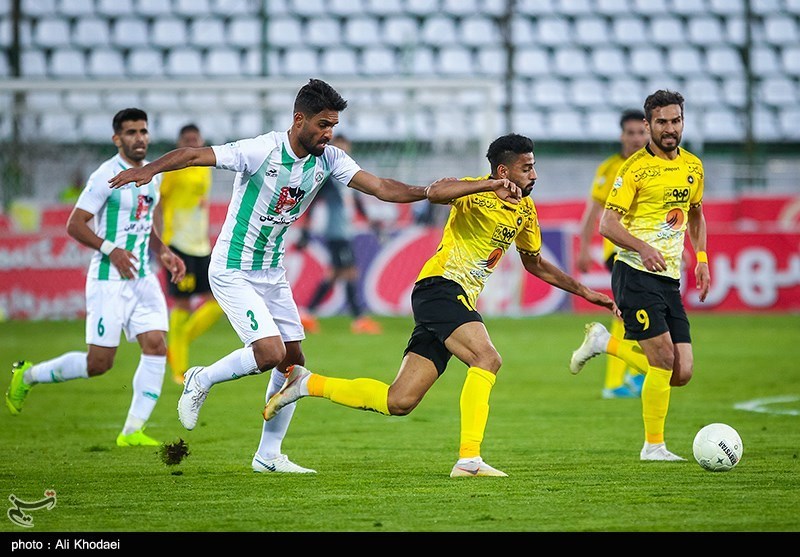 اصفهان| پیروزی 2 گله سپاهان مقابل گل‌گهر در پایان نیمه نخست