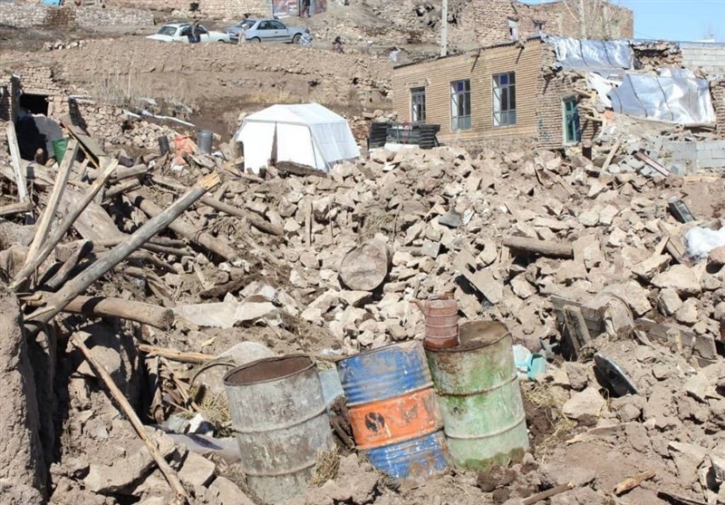 112 واحد مسکونی در زلزله خوی به‌طور کامل تخریب شد