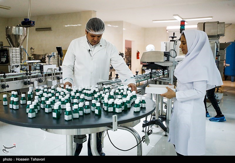 افزایش 4 برابری 49 واحد تولید مواد ضدعفونی‌ کننده در استان تهران؛ کشفیات مواد بهداشتی احتکار شده در شبکه توزیع قرار می‌گیرد
