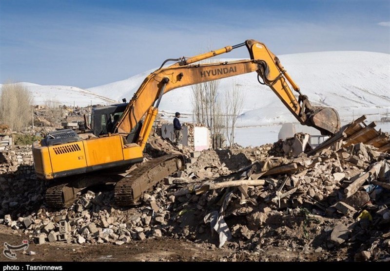 آذربایجان‌غربی| آواربرداری در مناطق زلزله‌زده قطور خوی سرعت گرفت