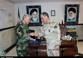 دیدار فرماندهان ارتش و مرزبانی کردستان+ تصاویر