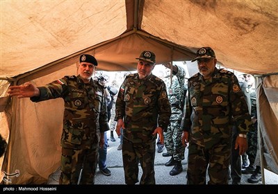 بازدید امیر سرتیپ کیومرث حیدری فرمانده نیروی‌ زمینی ارتش از قرارگاه جهادی مقابله با ویروس کرونا